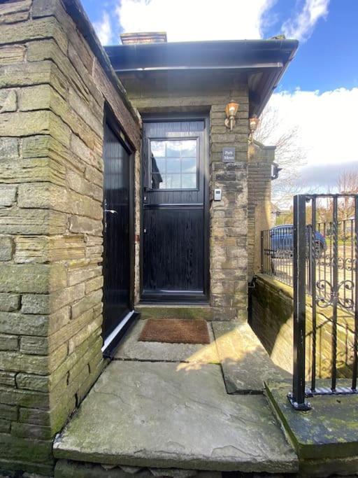 Unique Victorian Stable Conversion Halifax Exterior photo